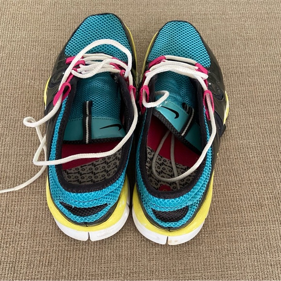 Women’s NIKE FREE 7.0 Running Shoe, size 9 - Picture 6 of 6